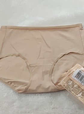 安莉芳透气轻薄女士内裤舒适中腰包臀三角短裤EP00159