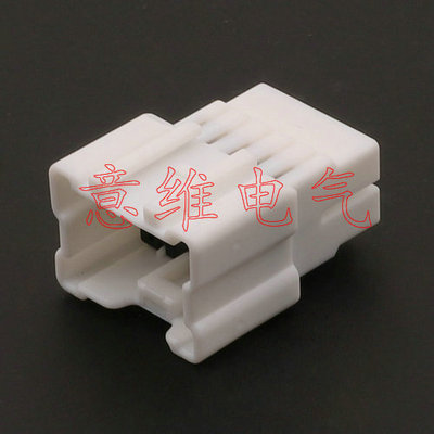 适用日产骐达英菲尼迪车门插头