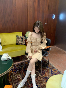 上衣女奶油黄套装 YEXIAOTING叶小婷 方领泡泡袖 青烟片玉 法式