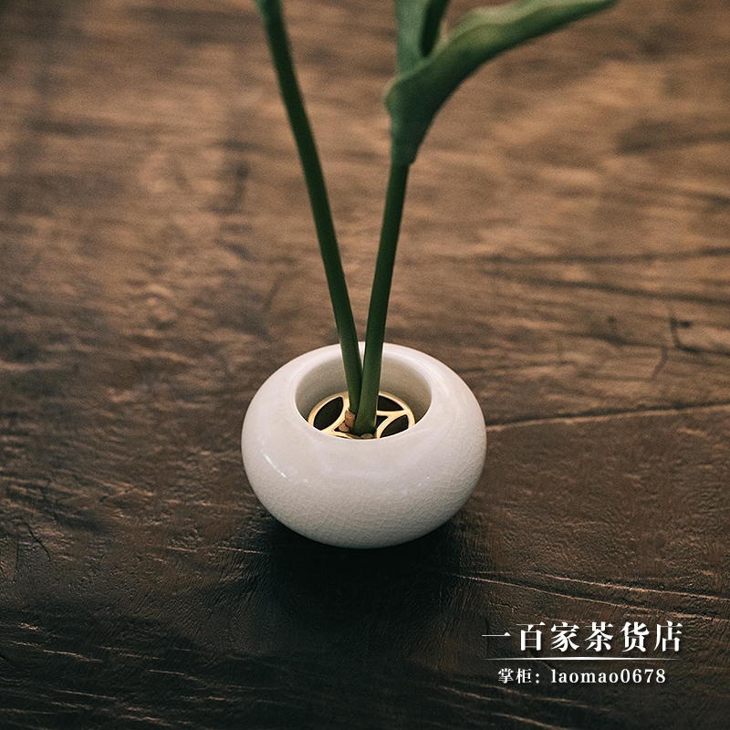 不二学古花器花小钱丨碧珠 花留为古币造型圆润饱满小巧瓷花瓶