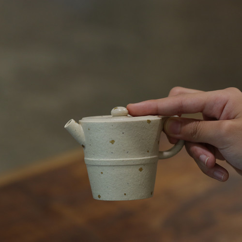 洒金巨轮白玉段108cc茶壶