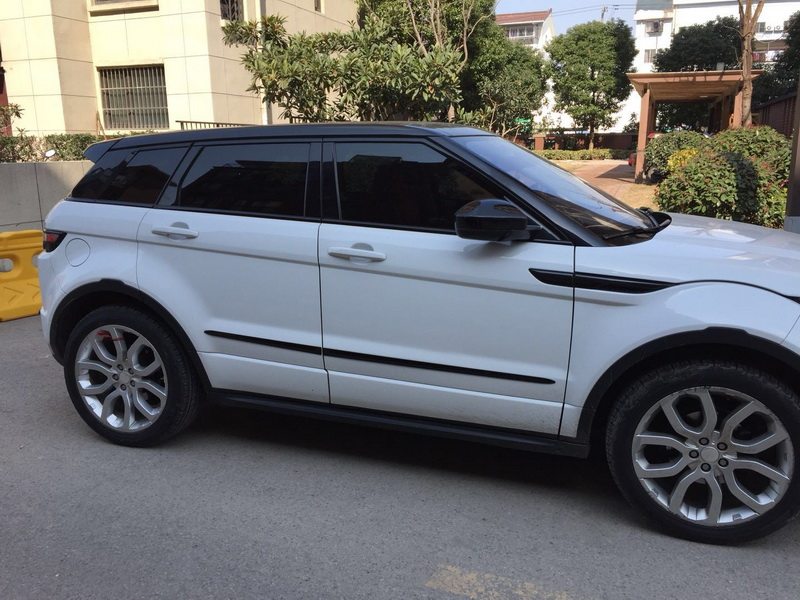 路虎揽胜极光改装专用车门防撞装饰亮条钢琴黑黑色车身饰条防擦条