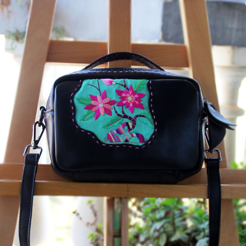 民族风手工刺绣手提斜挎小包复古国风绣花头层牛皮百搭实用女包