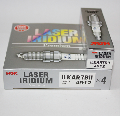 NGK铱铂金火花塞ILKAR7B11 4912卡罗拉花冠荣放RAV4雷凌雅力士