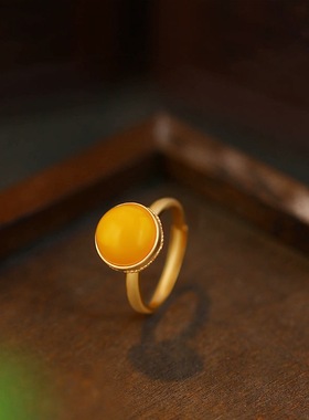 国潮古法镀金仿蜜蜡戒指