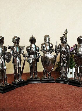 金属武士铁艺欧式风餐厅装饰摆件