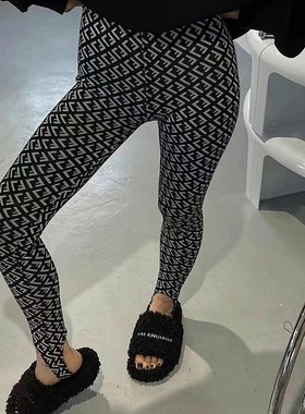 欧货修身字母印花高腰显瘦弹力踩脚裤女春秋外穿打底裤瑜伽休闲裤