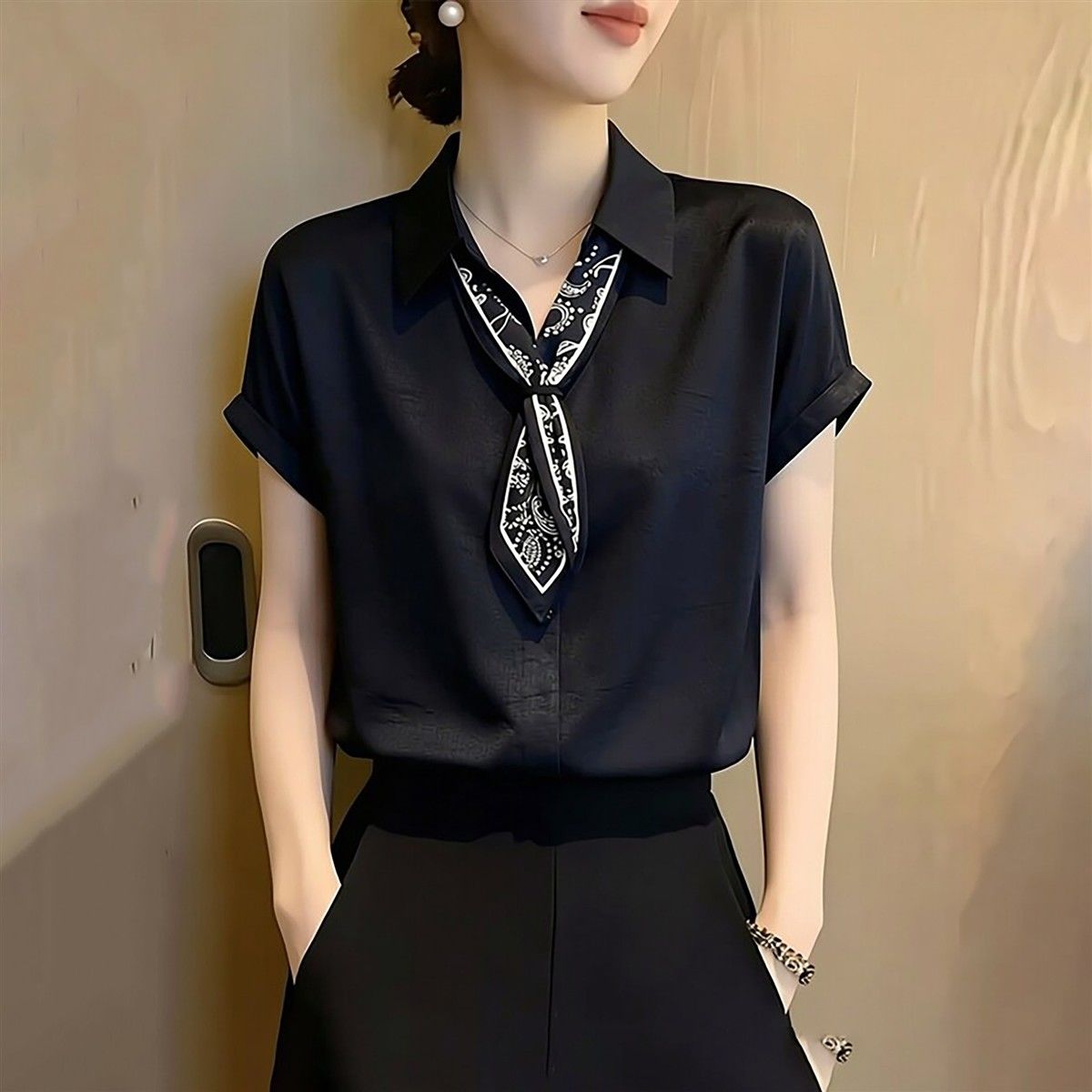 黑色缎面丝巾翻领短袖衬衫女士20