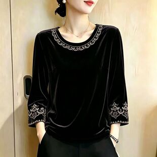 时尚刺绣圆领金丝绒七分袖T恤女士秋装新款洋气妈妈宽松上衣