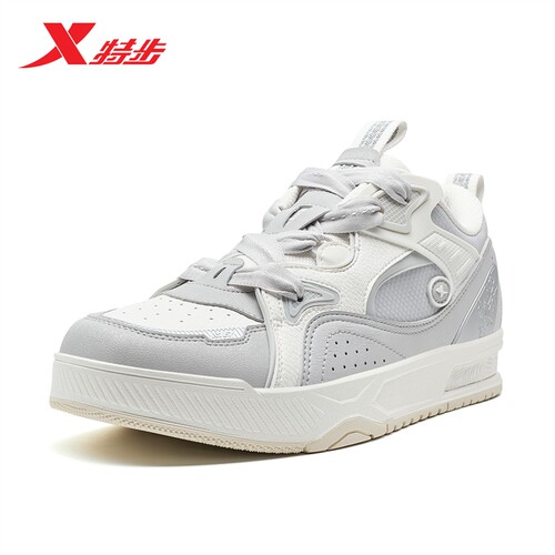 特步驭桀PLUS新款板鞋舒适保暖休闲鞋运动鞋男975119310044