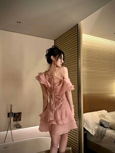 【花束般的恋爱】粉色立体荷叶边一字领玫瑰辣妹短裙越南小众设计