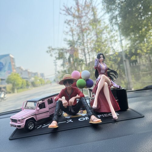 创意高档海贼王女帝路飞汽车摆件