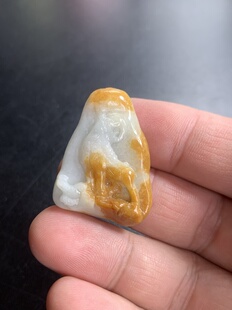 黄翡生肖羊挂件领头羊缅甸天然翡翠A货现货