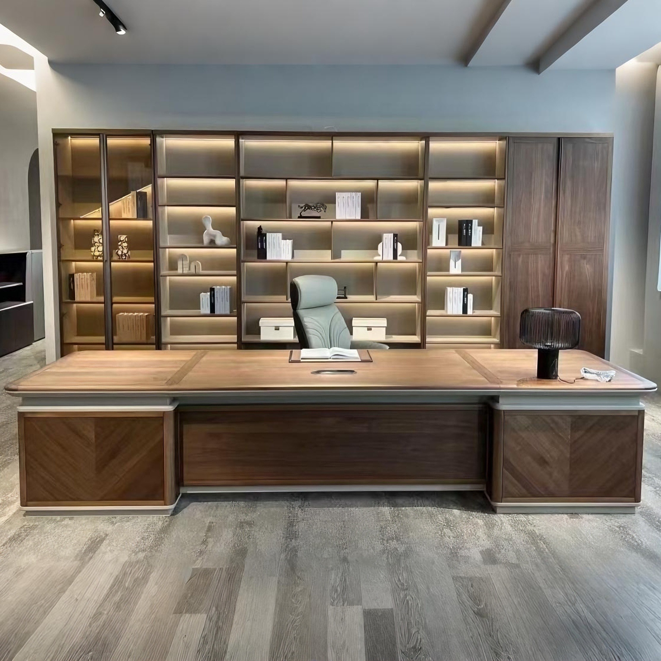 新中式实木大班台老板办公桌简约现代北美黑胡桃木高端时尚总裁桌