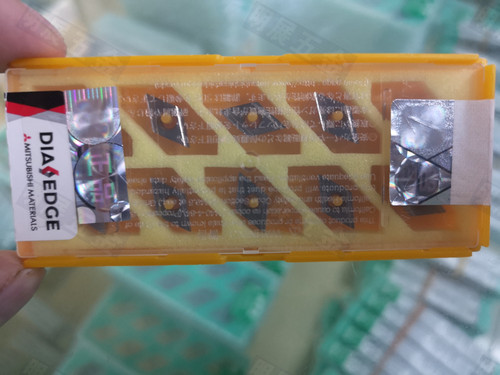 原装正品三菱DCET070202R-SN NX2525数控刀具金属陶瓷精车R0.2角
