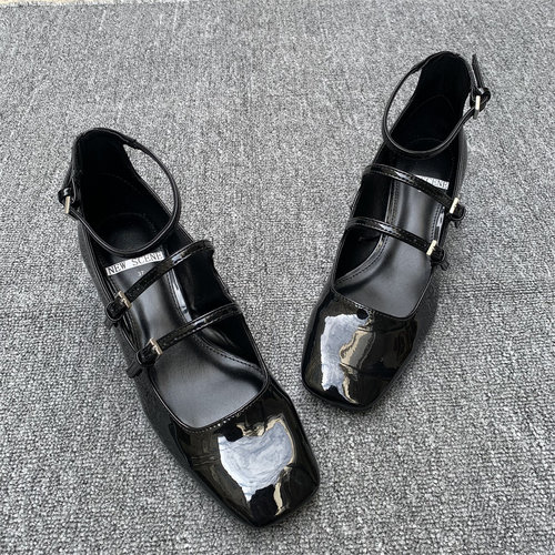 NEWSCENE粗跟搭扣方头