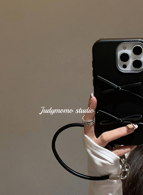ins时髦简约黑色皮质蝴蝶结软壳适用15pro苹果iPhone16promax手机壳14新款防摔13挂绳女