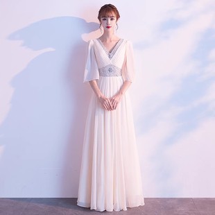 白色大合唱团演出服女长裙2025新款中老年人主持人端庄大气高级感