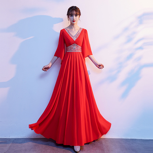 大红色大合唱团演出服女长裙2025年新款礼服中老年主持人端庄大气