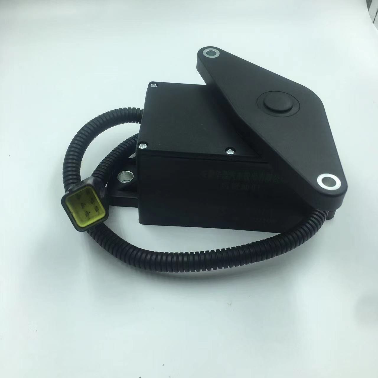 于华菱电子远程油门控制器搅拌车后置油门踏板36A59D-08510-B