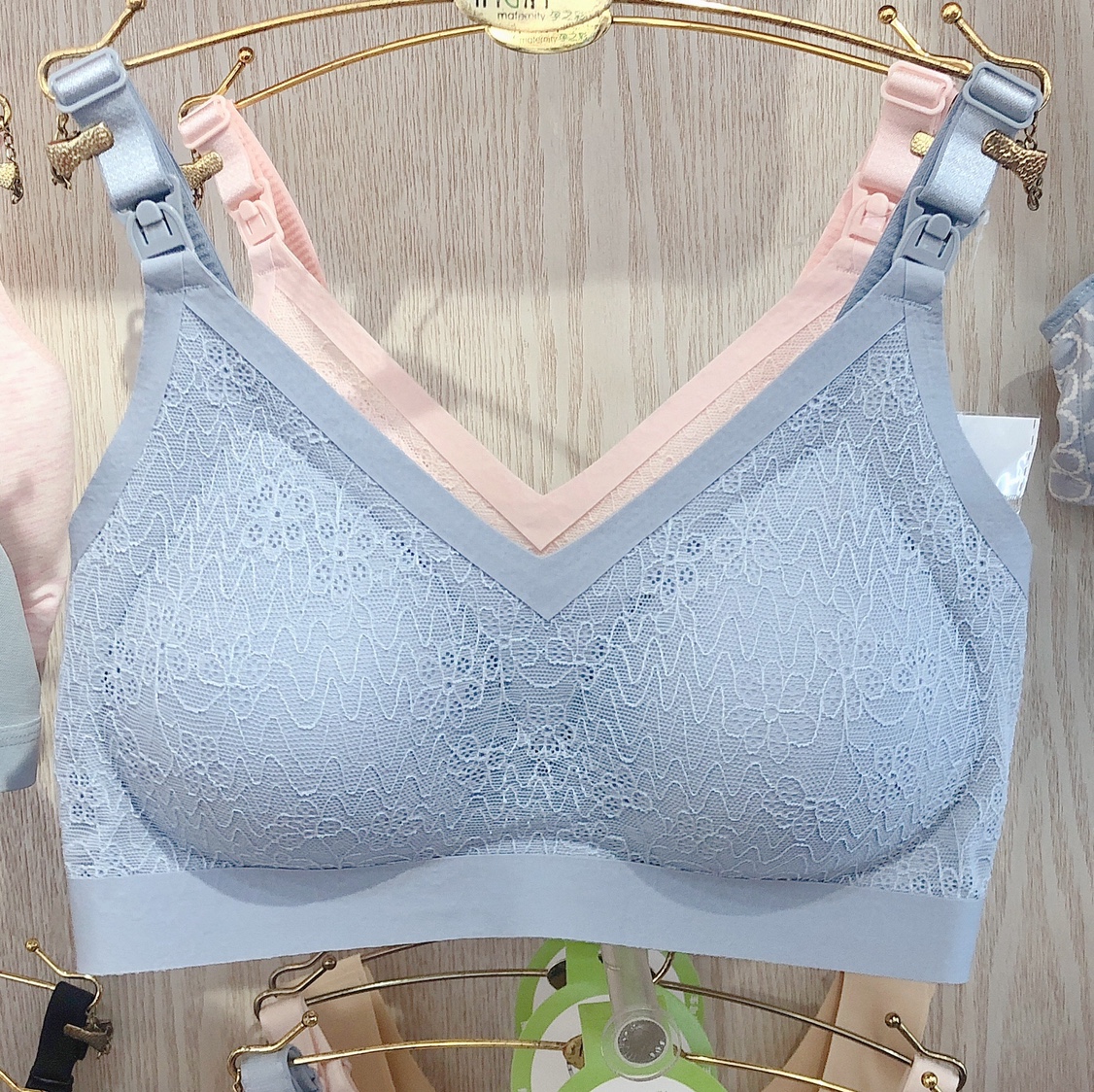 孕之彩薄款蕾丝哺乳无钢圈防下垂喂奶收副乳上托文胸