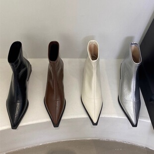 2025年新款弹力瘦瘦靴尖头春秋单靴方跟粗跟中跟时装短靴子女加绒