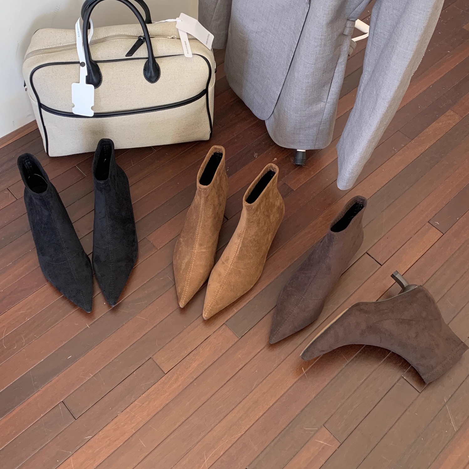 细跟中跟高跟尖头瘦瘦短靴子裸靴