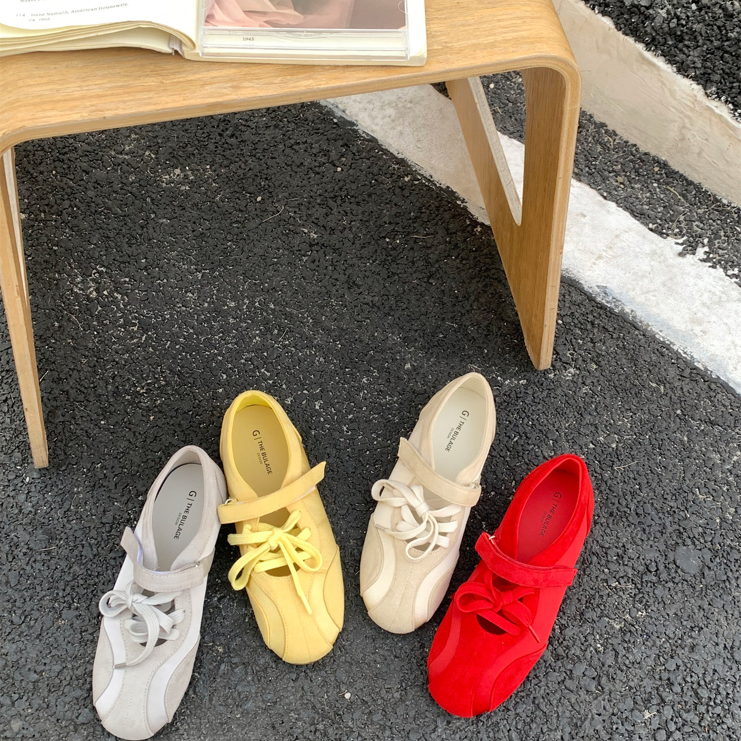 复古风软底德训鞋女2026新款圆头魔术贴平跟舒适单鞋潮酷运动鞋子,女鞋,浅口单鞋,淘宝优惠券,粉丝福利购,淘宝优惠卷