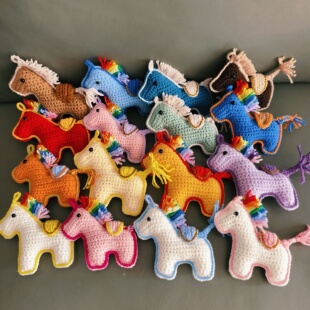 成品手工钩织小马挂件小装饰包挂马年大吉新年礼物汽车挂件