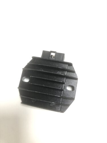 适用摩托车新优悦优酷硅整流器 WH110T-2-2A充电器稳压器