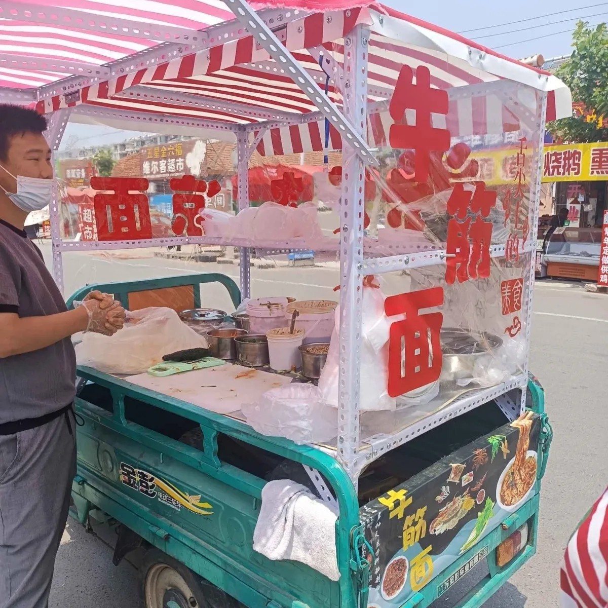 三轮车烧烤架子摆摊专用煎饼电三轮车街边热干面改装架炸串架定做