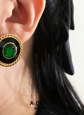 宫廷风复古圆形孔雀绿琉璃造型黑珐琅925银针耳钉耳饰女中古气质