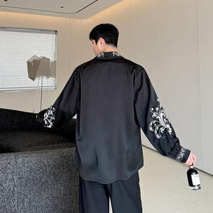 刺绣宽松型长袖修身金属袖扣衬衫小众套装家居服衬衫男士春秋衬衣图片