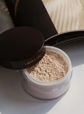 【保税】laura罗拉经典散粉29g控油定妆蜜粉哑光柔焦持妆 宿星