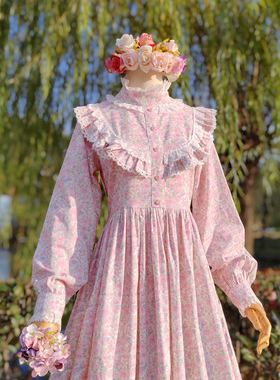 兔子大人｜手作服 甜美公主荷叶边复古蕾丝立领灯芯绒长袖连衣裙