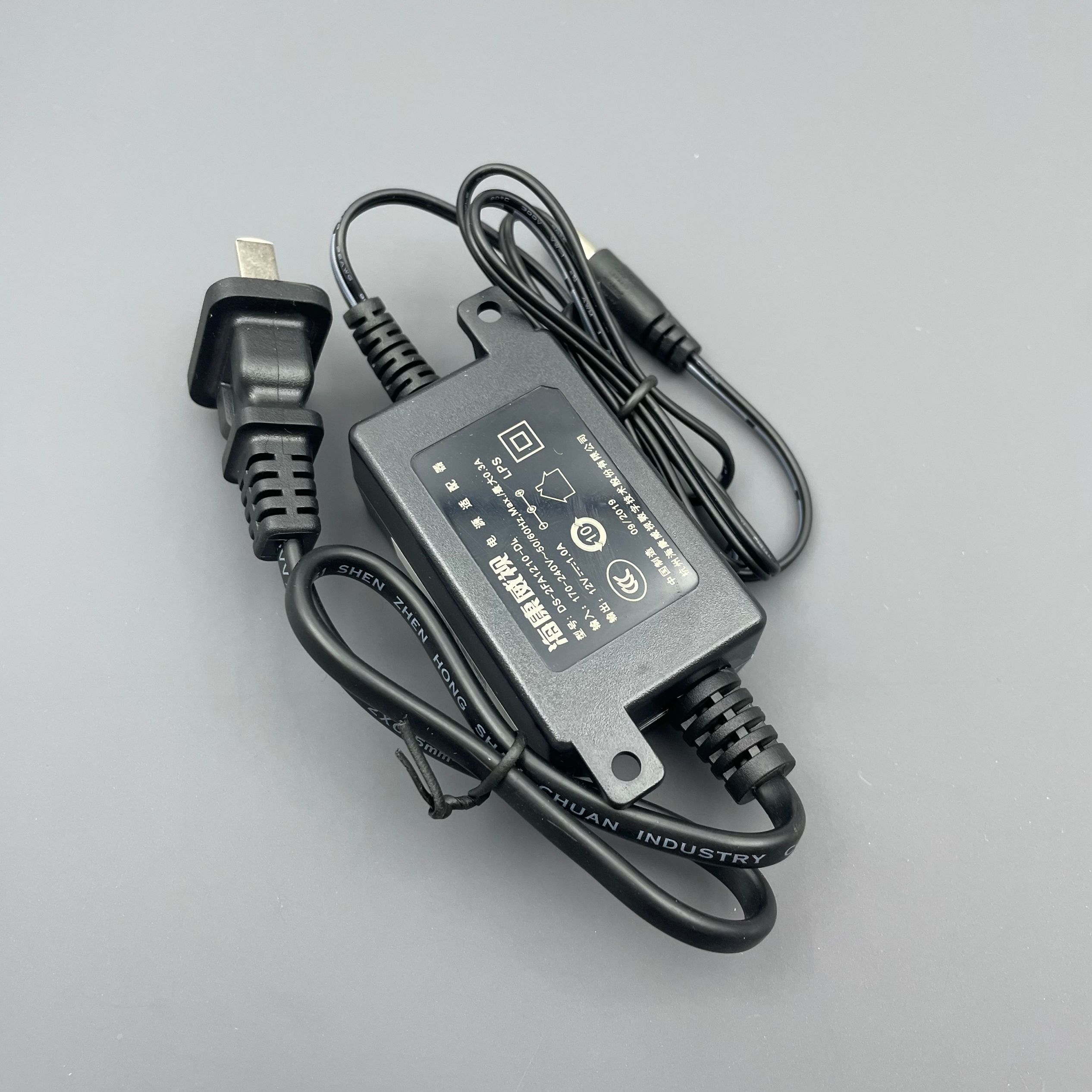源头厂家12V1A威视线-2FA1210-DL电源适配器海康监控摄像机变议价