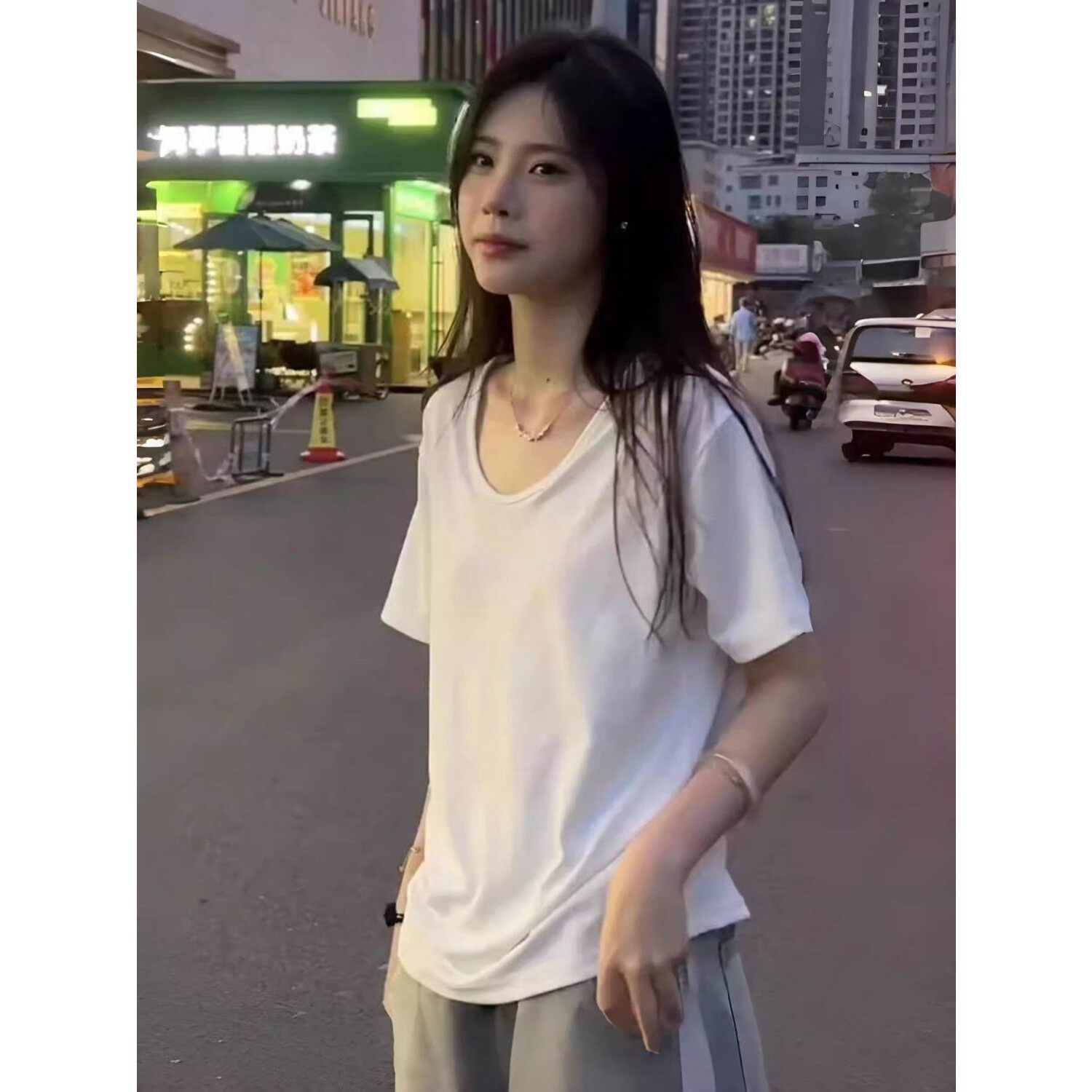 重磅纯棉宽松短袖T恤女2026夏新款显瘦V领百搭简约学生打底衫上衣