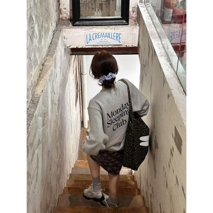 灰色圆领长袖无帽卫衣女生秋冬季2025新款巨好看的早秋上衣穿搭潮