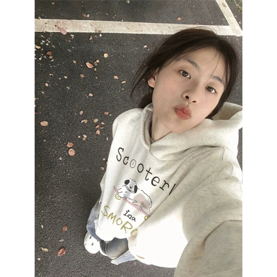 【送运费险】小众印花连帽卫衣女