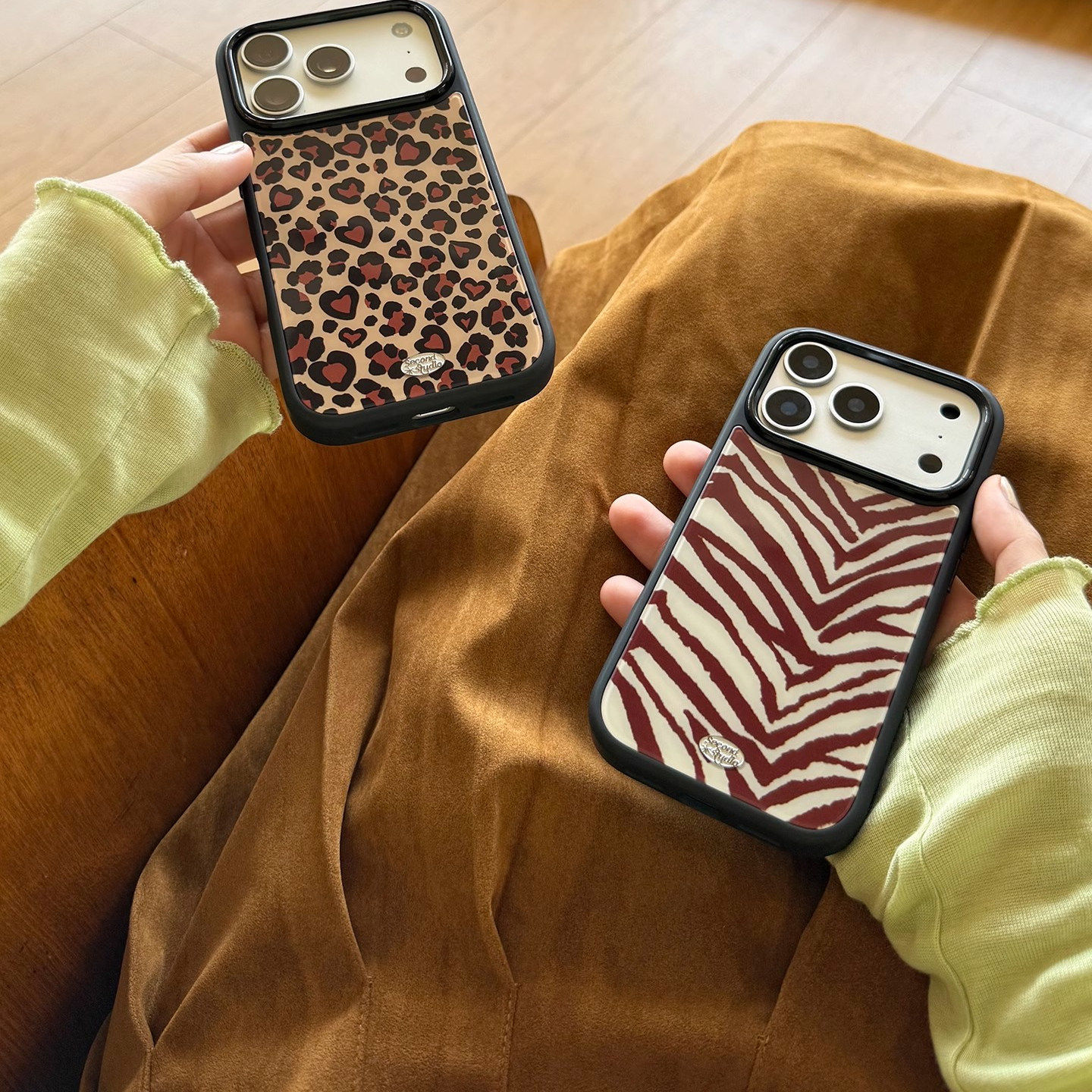 苹果16promax手机壳豹纹黑边软壳