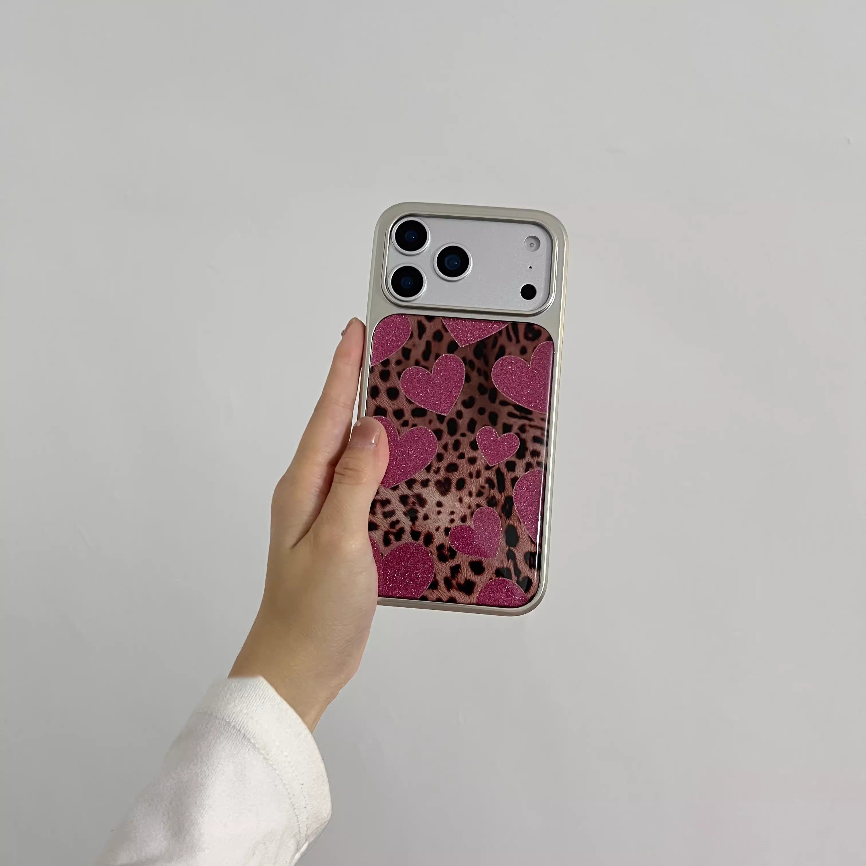 欧美ins千禧风y2k辣妹复古豹纹爱心手机壳适用苹果iPhone17promax高级感air小众16plus亮面15pro14防摔13气质