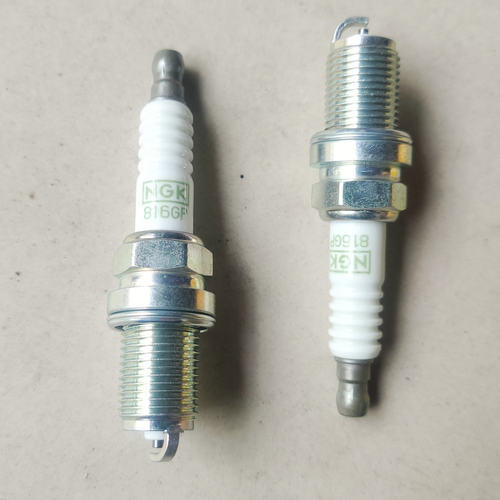 适用吉利帝豪EC715 EC718 EC7-RV NGK火花塞 汽车配件