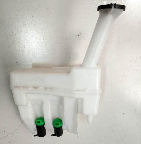 吉利熊猫喷水壶洗涤壶总成