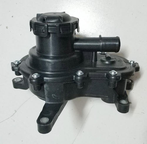发动机JLB-4G15油气分离器