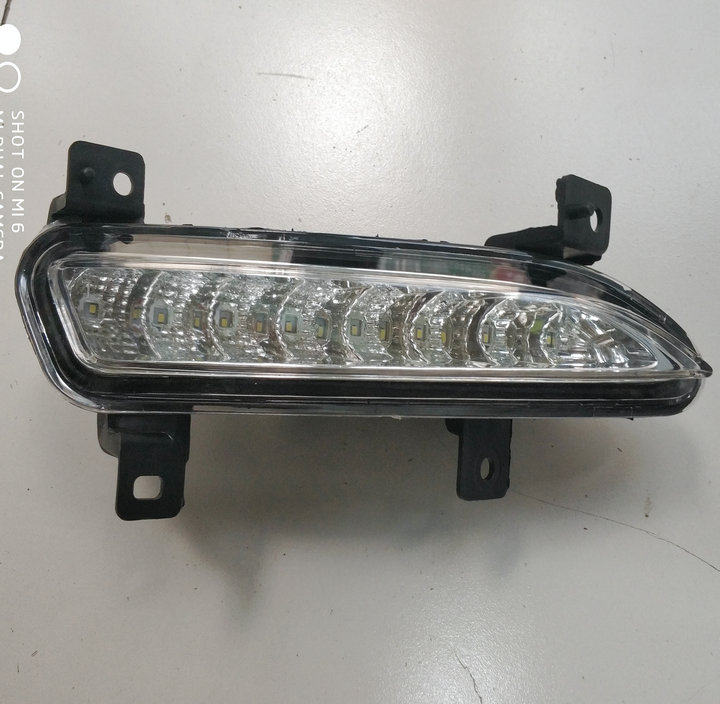 吉利新帝豪日行灯前雾灯