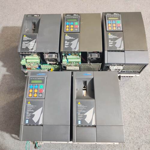 AVY3150 AC4-0 AVY3110 AC4 西威变频器 工业工控设备议价维修