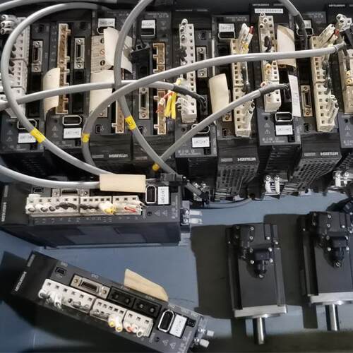 MR-J3-40AB HF-KP43B 伺服驱动器 工控装机配件议价维修
