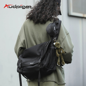 大容量书包大学生机能工装 风背包上课潮牌休闲单肩包通勤包包男款