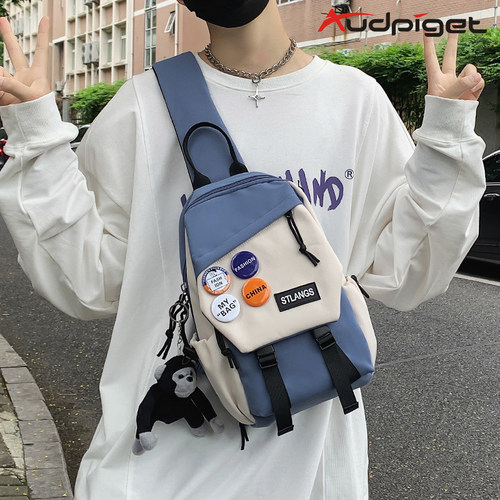 青少年初中生旅行斜挎包2023新款