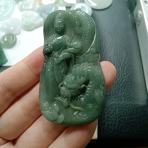 缅甸天然翡翠A货御龙观音吊坠
